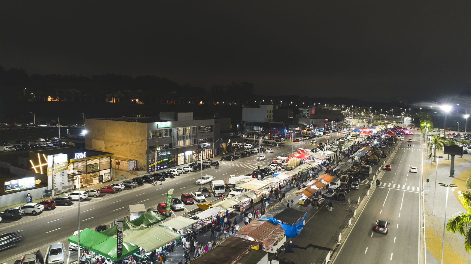 Feira noturna de Barueri terá alterações neste Natal e Ano-Novo 