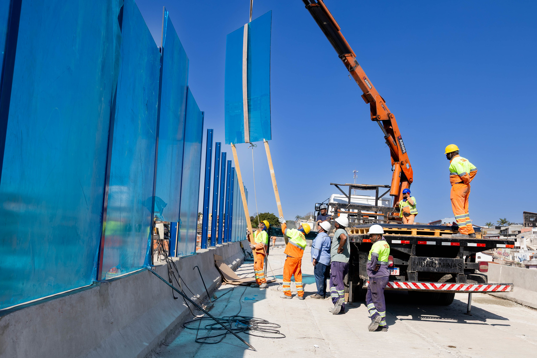 Novo Viaduto ganha barreira acústica para mais conforto de pacientes e profissionais do PS Central