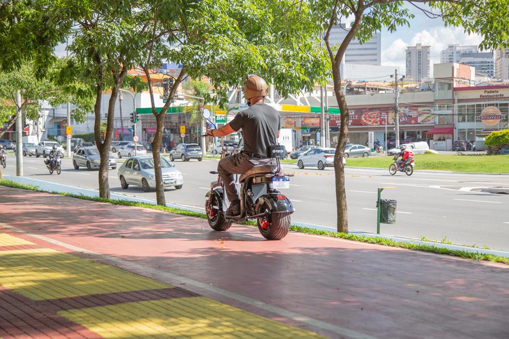 Barueri informa sobre as novas regras para motos elétricas