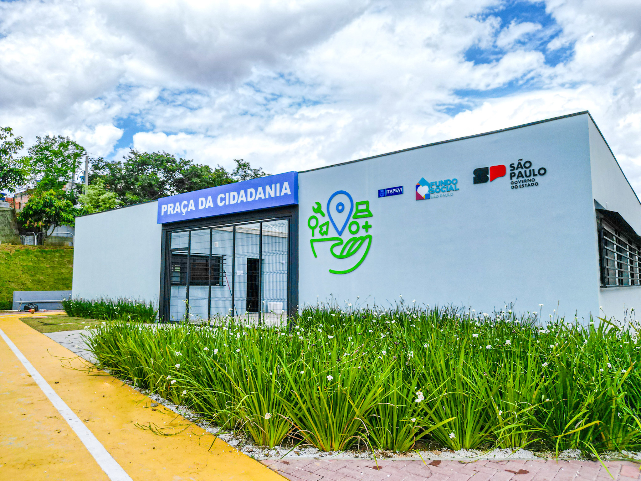 Praça da Cidadania de Itapevi passa a oferecer serviços do Poupatempo por meio de totens de autoatendimento