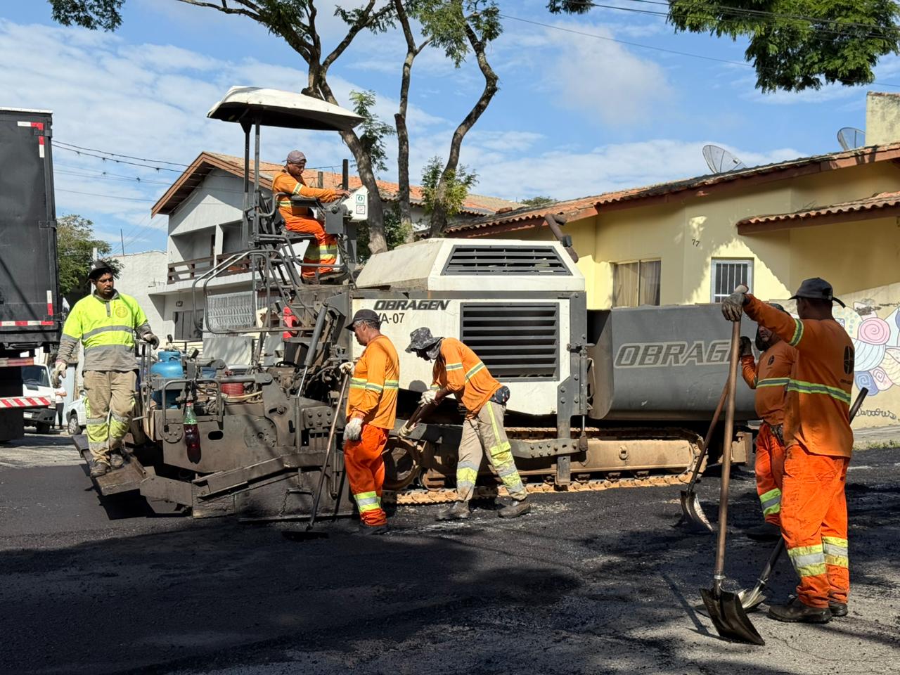 Prefeitura de Mairinque realiza recapeamento da Rua Ana Neri no Jardim Cruzeiro