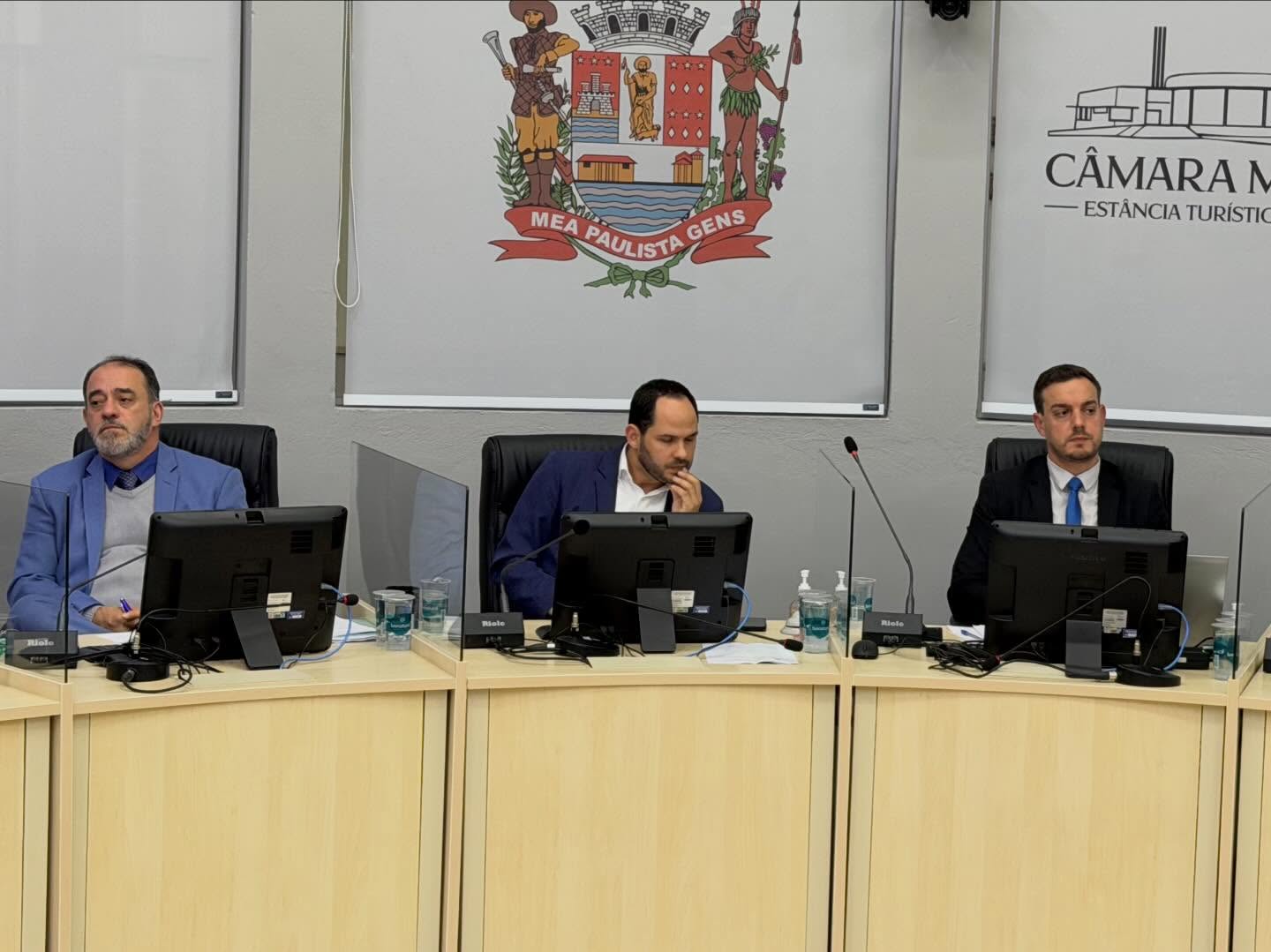SÃO ROQUE PREV: Ex-conselheira justifica aposta em banco liquidado