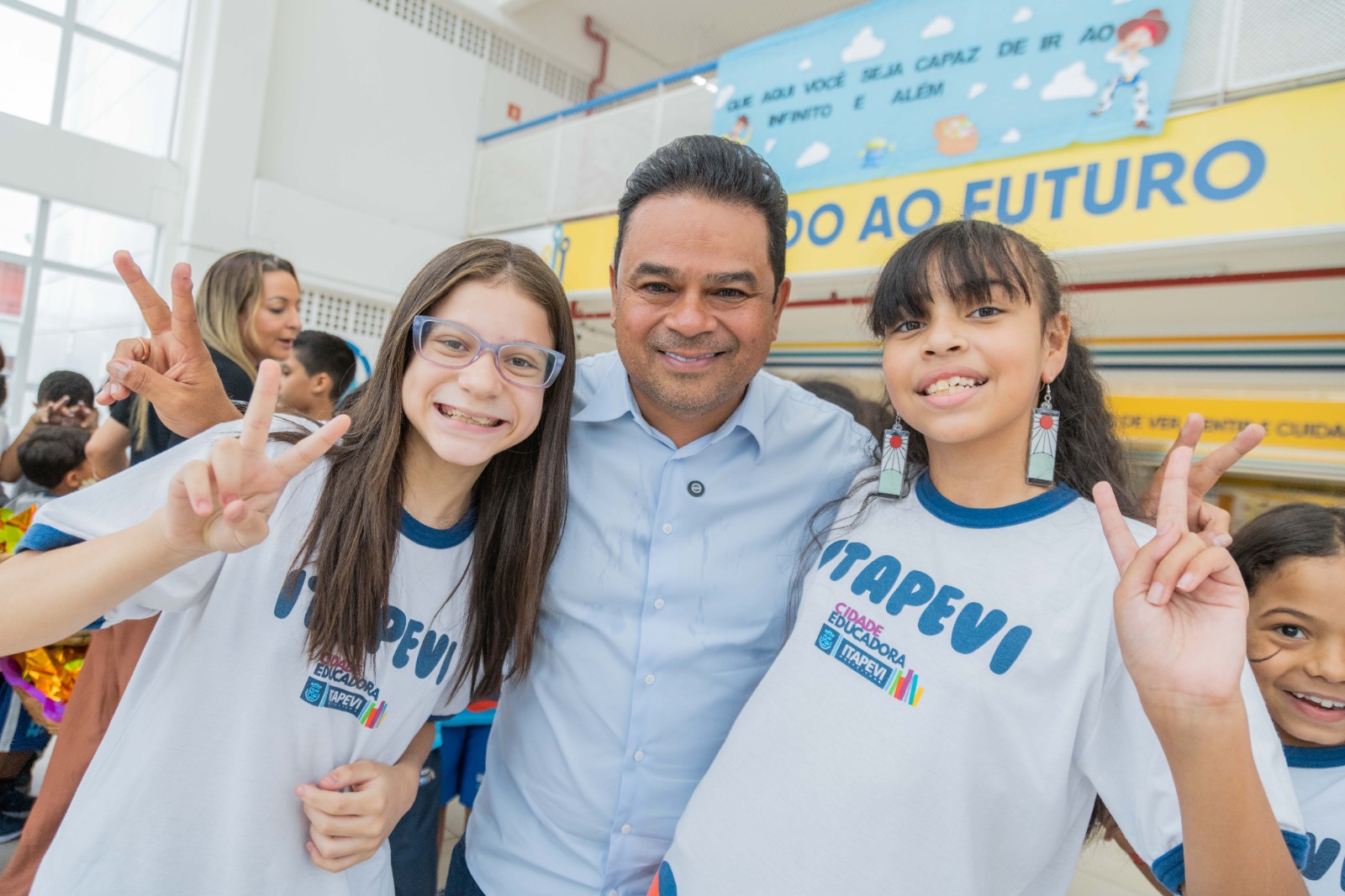 Itapevi lança pedra fundamental da 10ª Escola do Futuro e cria cápsula do tempo para marcar transformação da educação até 2040