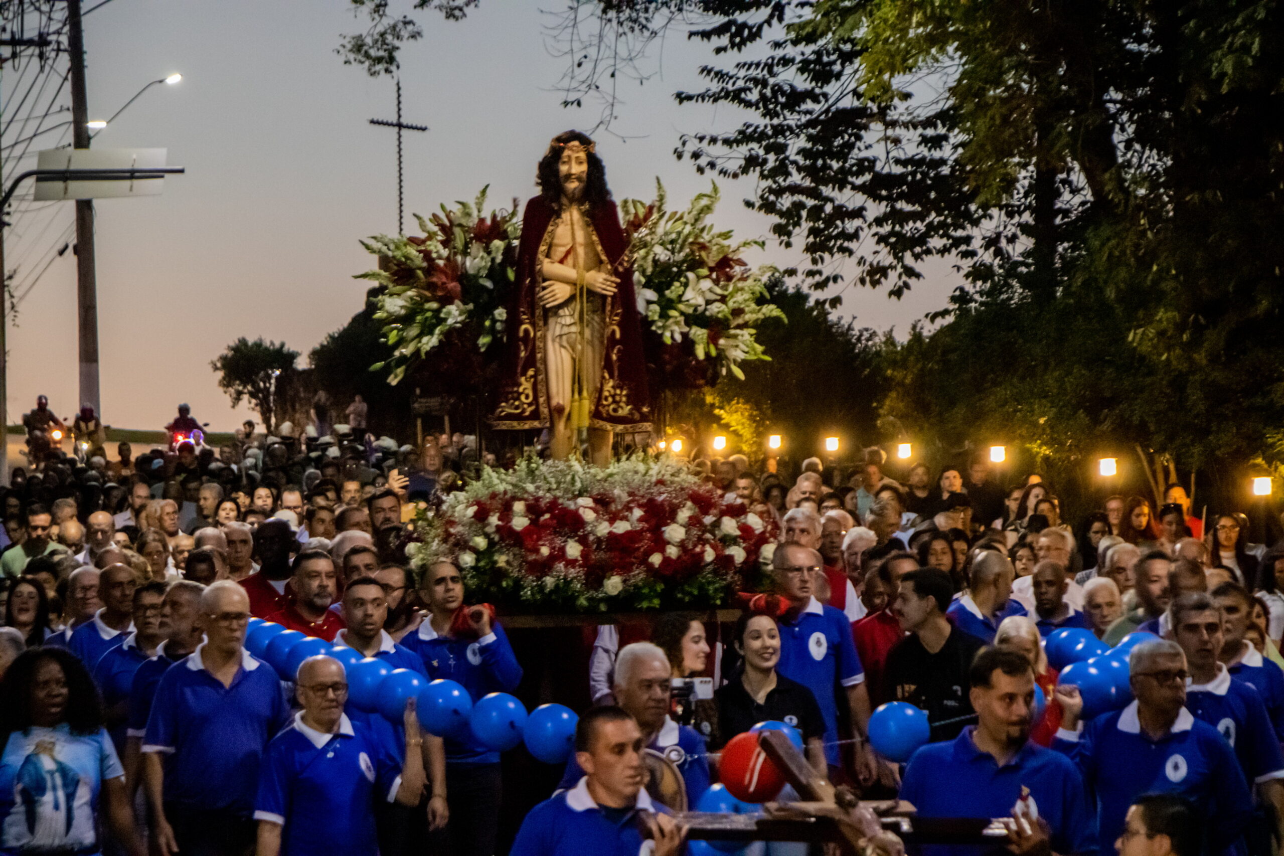 FESTA DE AGOSTO EM PIRAPORA DO BOM JESUS REÚNE MILHARES DE FIÉIS