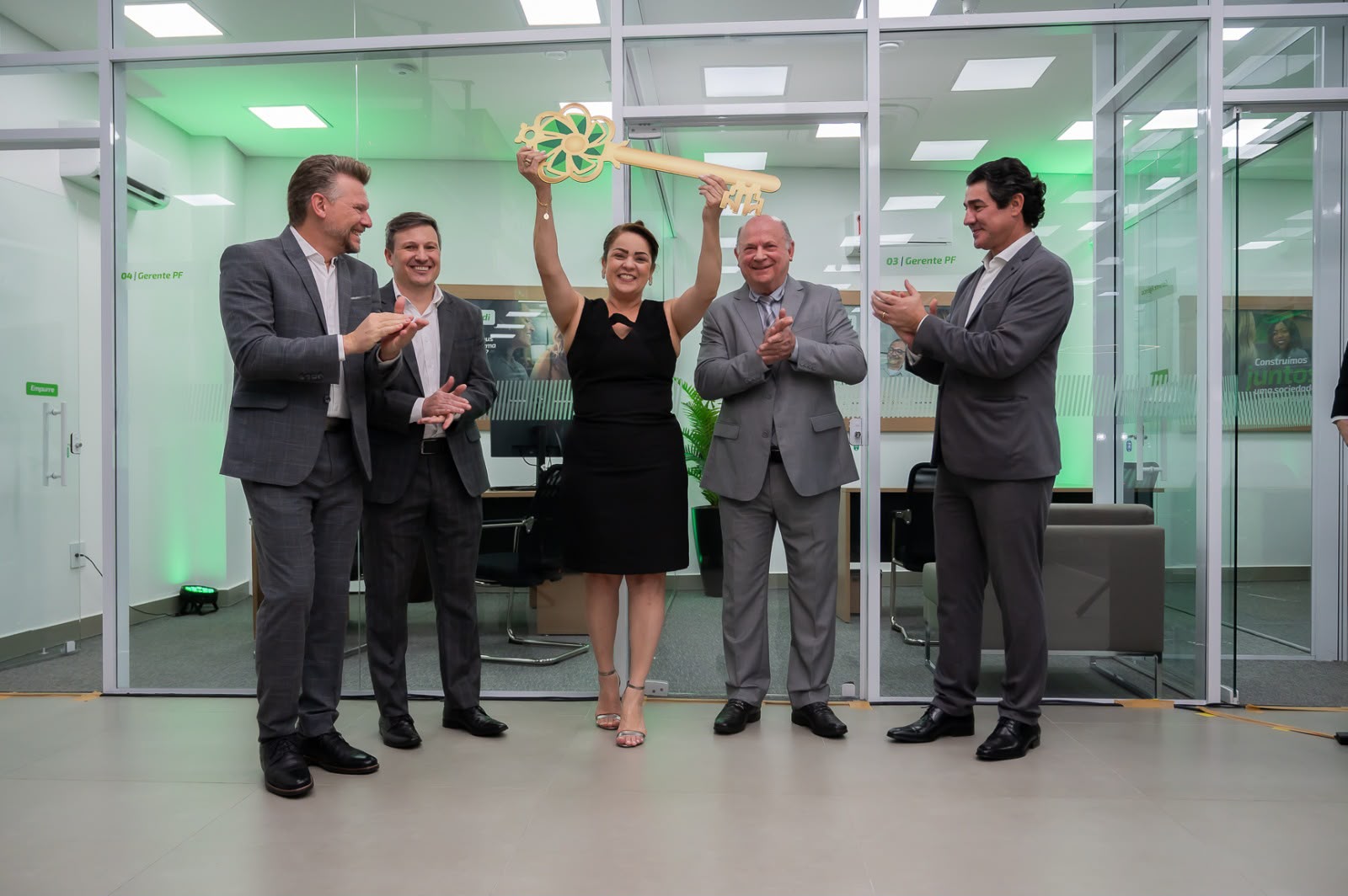 Sicredi inaugura agência em Itapevi e intensifica expansão em São Paulo com foco em proximidade e desenvolvimento local
