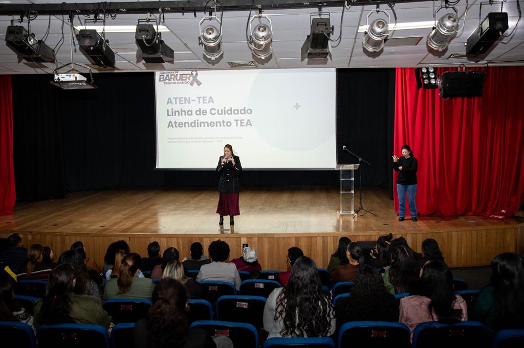 Encontro em Barueri amplia debate sobre neurodivergência e atendimento às famílias