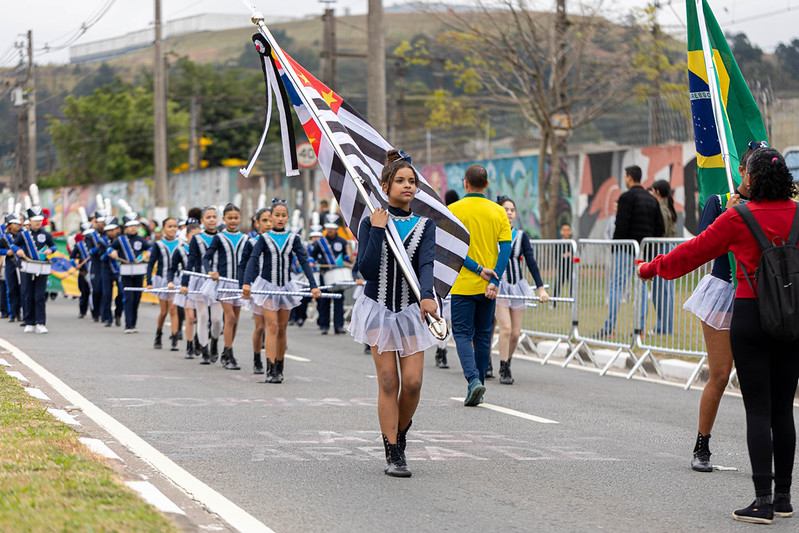 Itapevi realiza maior Desfile Cívico de sua história com 3 mil integrantes