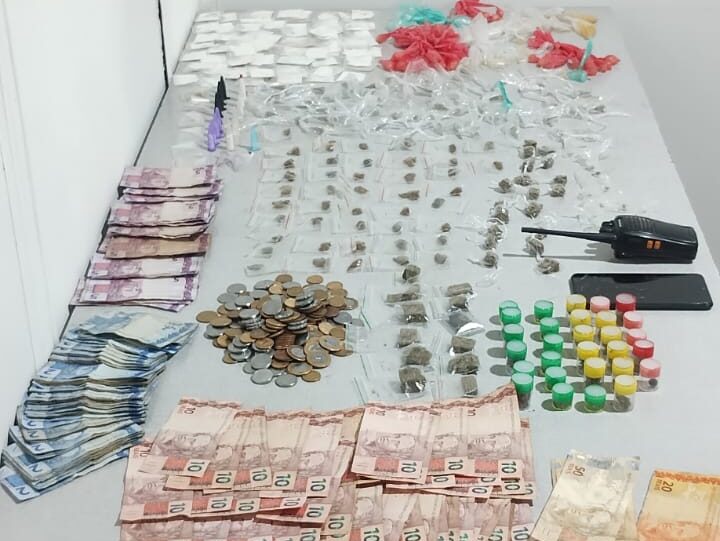 Polícia Militar prende suspeito de tráfico e captura integrante do PCC que estava evadido do sistema prisional em Itapevi