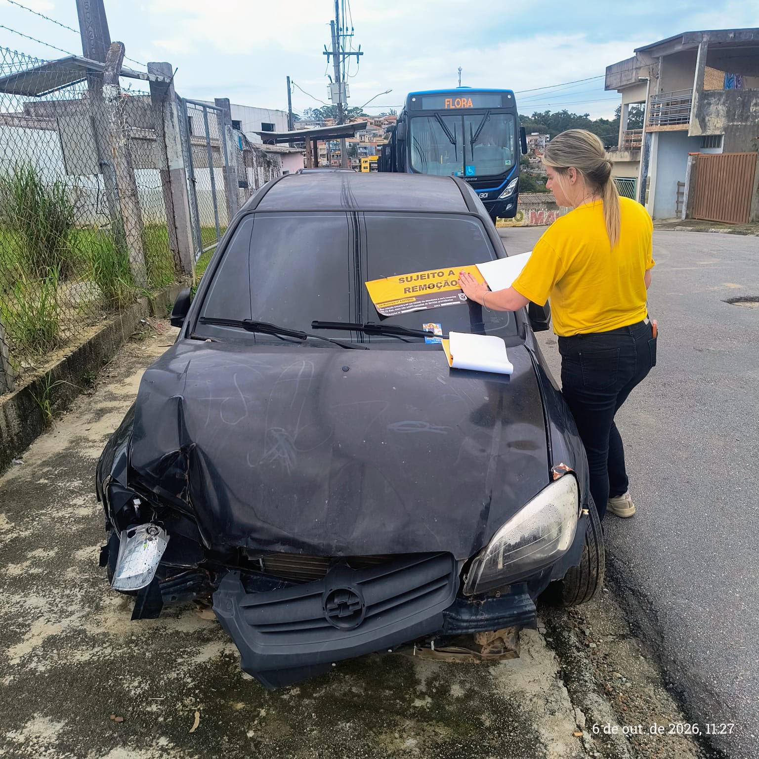 Guarda Municipal e Departamento de Trânsito seguem com notificações de veículos abandonados em bairros de Mairinque