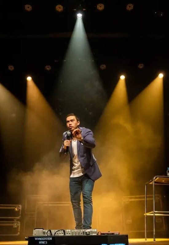 Humorista Whindersson Nunes desembarca no teatro da Praça das Artes, em Barueri, no próximo dia 5 de julho