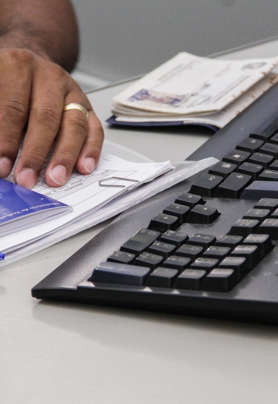 Itapevi abre mais de 1,3 mil vagas de emprego em diversas áreas nesta segunda-feira (23).